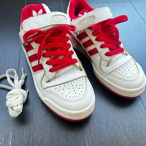 Adidas forum 84’ low shoes